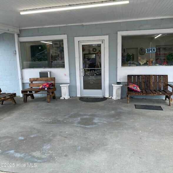More Photos Of 700 N Kinston Blvd, Pink Hill Storefront Retail Office For Sale