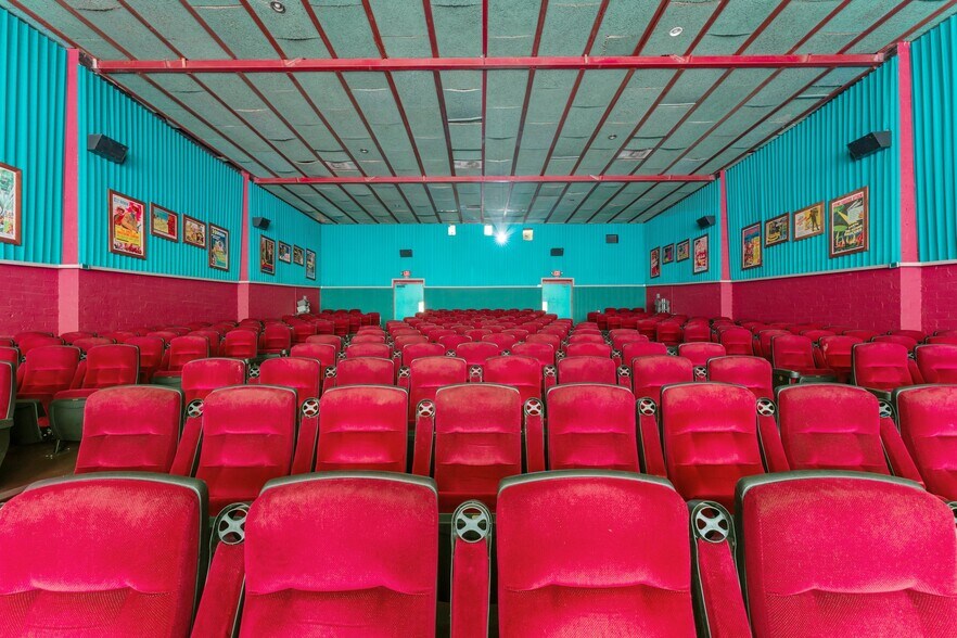 More Photos Of 176 E Wickenburg Way, Wickenburg Movie Theatre For Sale