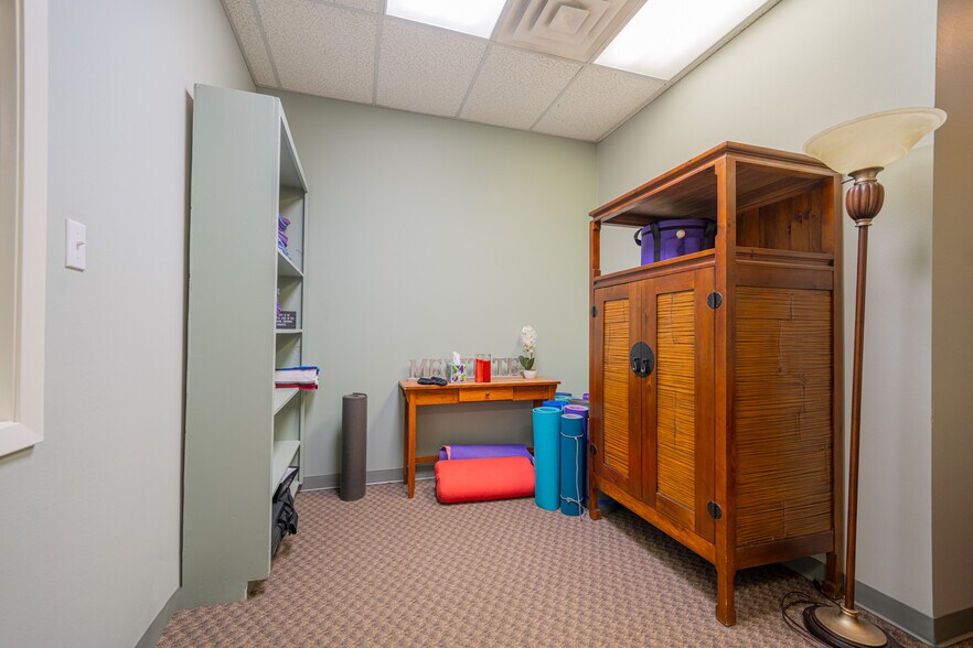 More Photos Of 2500 Judson Rd, Longview Storefront For Lease