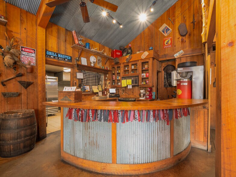 More Photos Of 340 Northview Dr, Jesup Restaurant For Sale