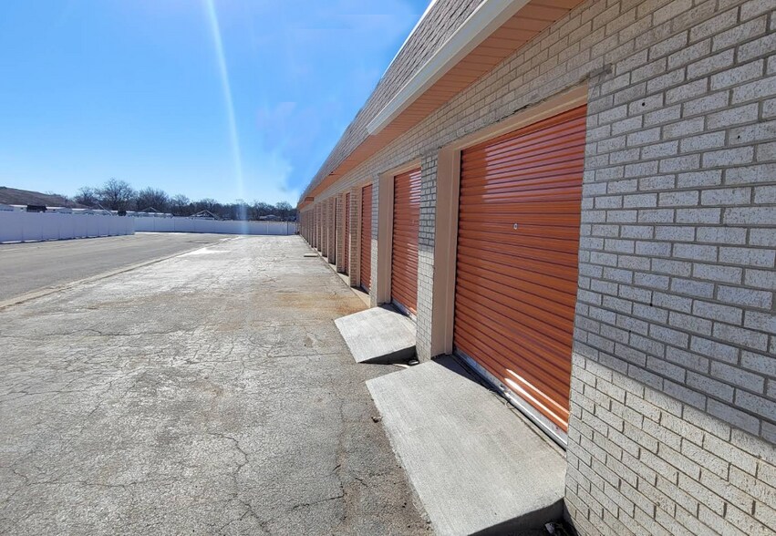 More Photos Of 501 Ridge Rd, Homewood Self Storage For Sale