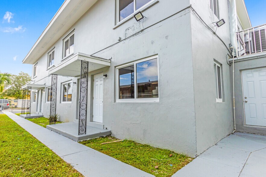 More Photos Of 1430 NW 2nd Ave, Florida City Apartments For Sale