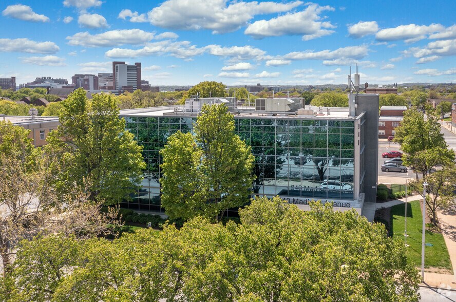 More Photos Of 940 Madison Ave, Baltimore Medical For Lease