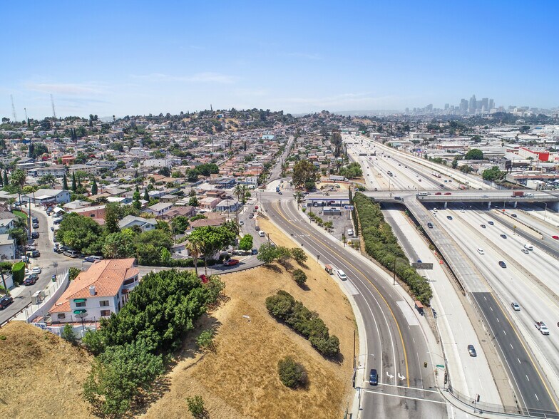 More Photos Of 1602 Steele Ave, Los Angeles Land For Sale