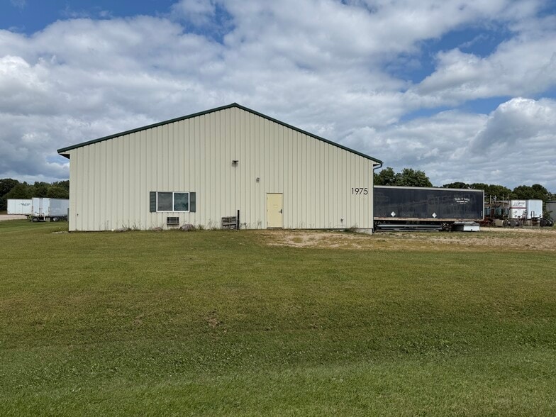 More Photos Of 1975 Spindt Dr, Waupaca Industrial For Sale