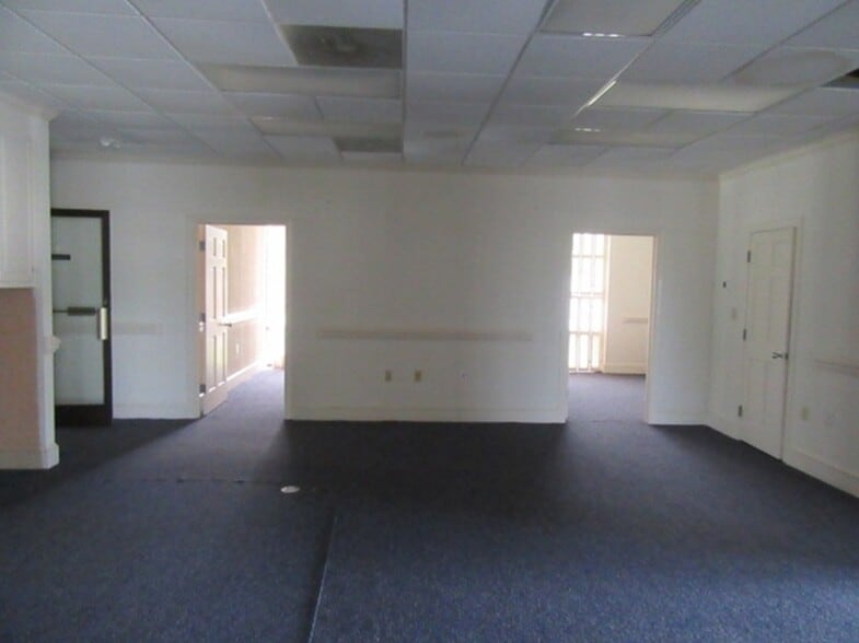More Photos Of 1001 S Horner Blvd, Sanford Office For Lease