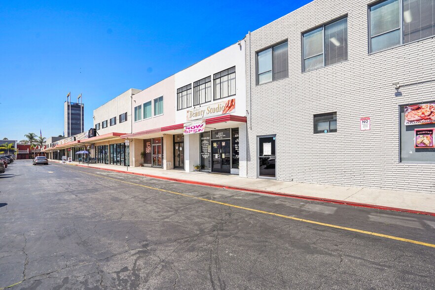 More Photos Of 6450 Bellingham Ave, North Hollywood Storefront Retail Office For Lease