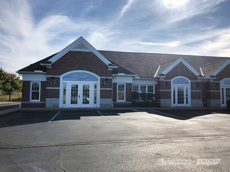 Primary Photo Of 9945 Vail Dr, Twinsburg Medical For Lease