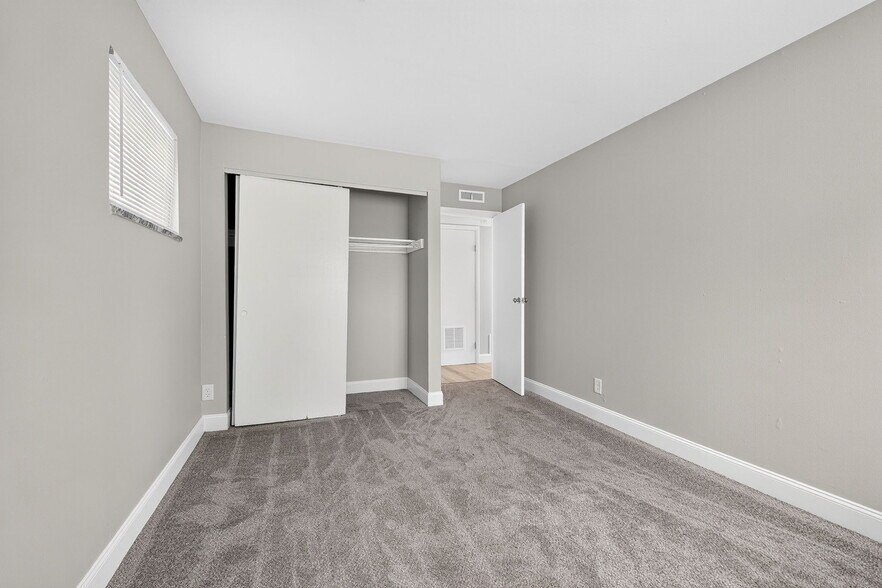 More Photos Of 3656 Seabrook Ave, Columbus Apartments For Sale