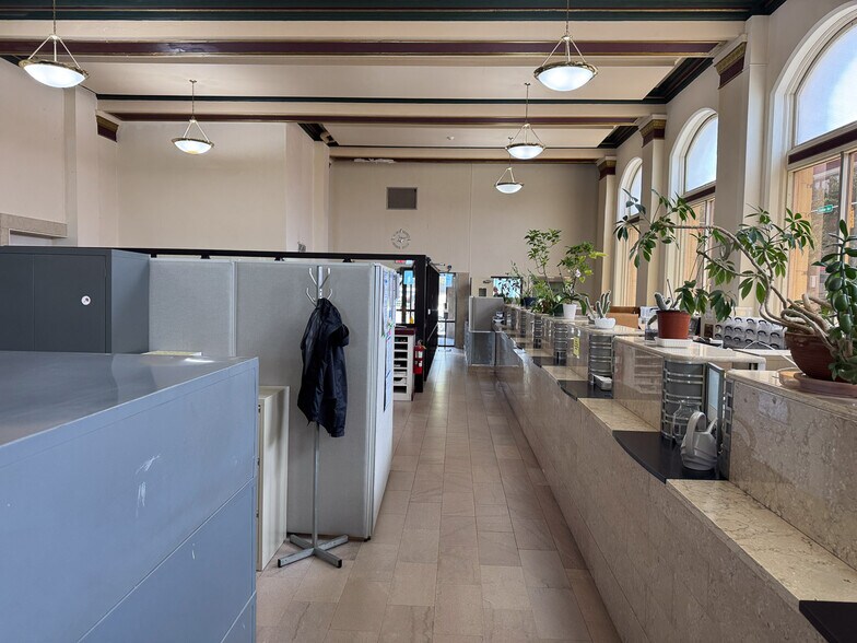 More Photos Of 243 E Main St, Alliance Apartments For Sale