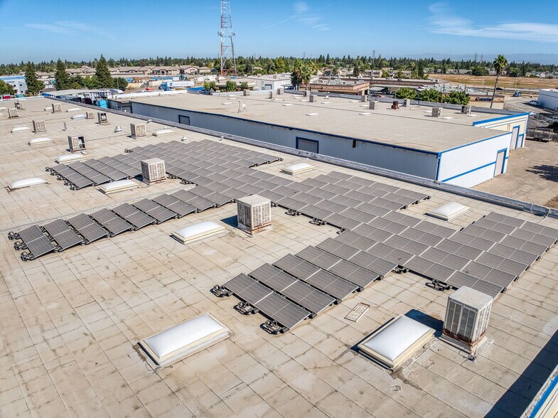 More Photos Of 5333 N Cornelia Ave, Fresno Warehouse For Sale