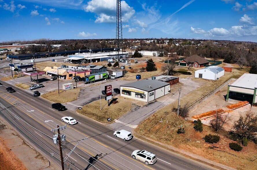 More Photos Of 11005 NE 23rd St,, Nicoma Park Freestanding For Sale