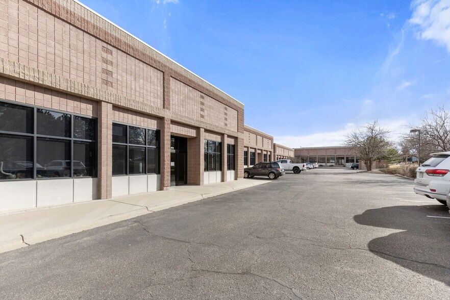 More Photos Of 590 Burbank St, Broomfield Flex For Lease