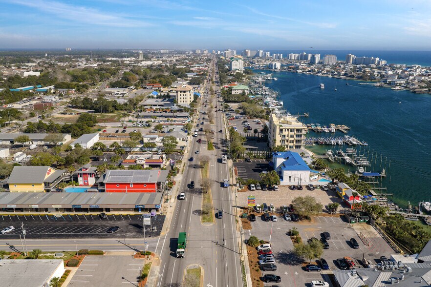 More Photos Of 503 Harbor Blvd, Destin Office For Lease