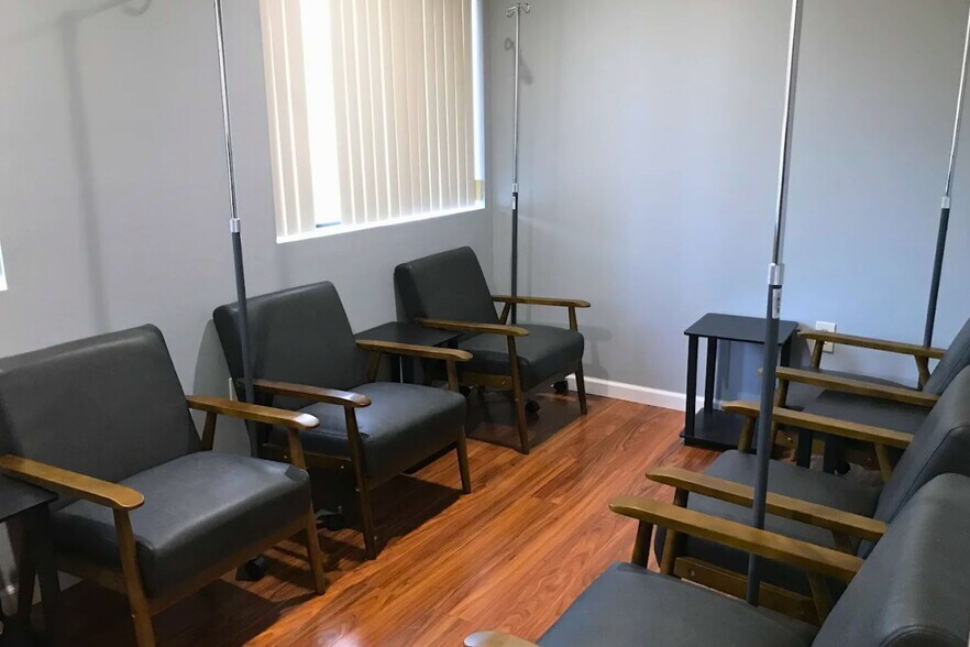 More Photos Of 1817 Black Rock Tpke, Fairfield Medical For Sale