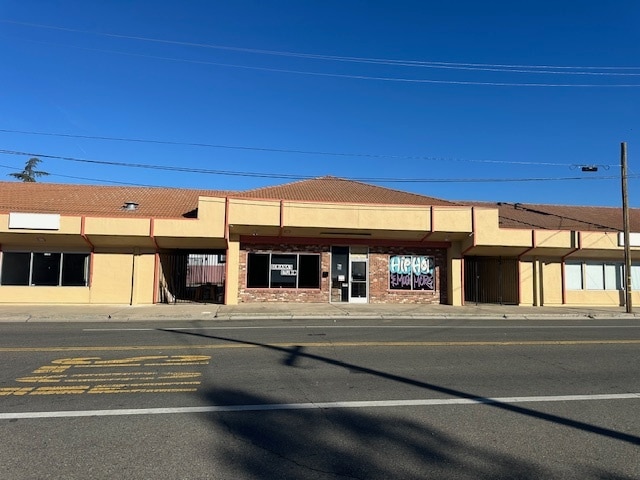 More Photos Of 1905 Covillaud St, Marysville General Retail For Sale