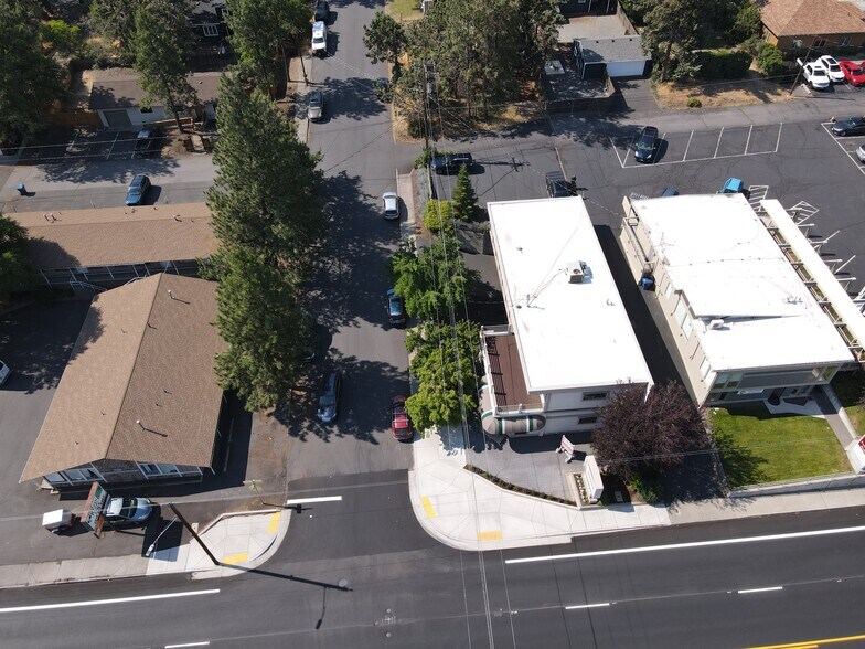 More Photos Of 477 NE Greenwood Ave, Bend Loft Creative Space For Sale