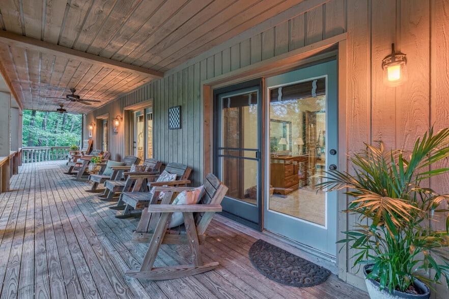 More Photos Of 19080 N Fork River Rd, Abingdon Specialty For Sale