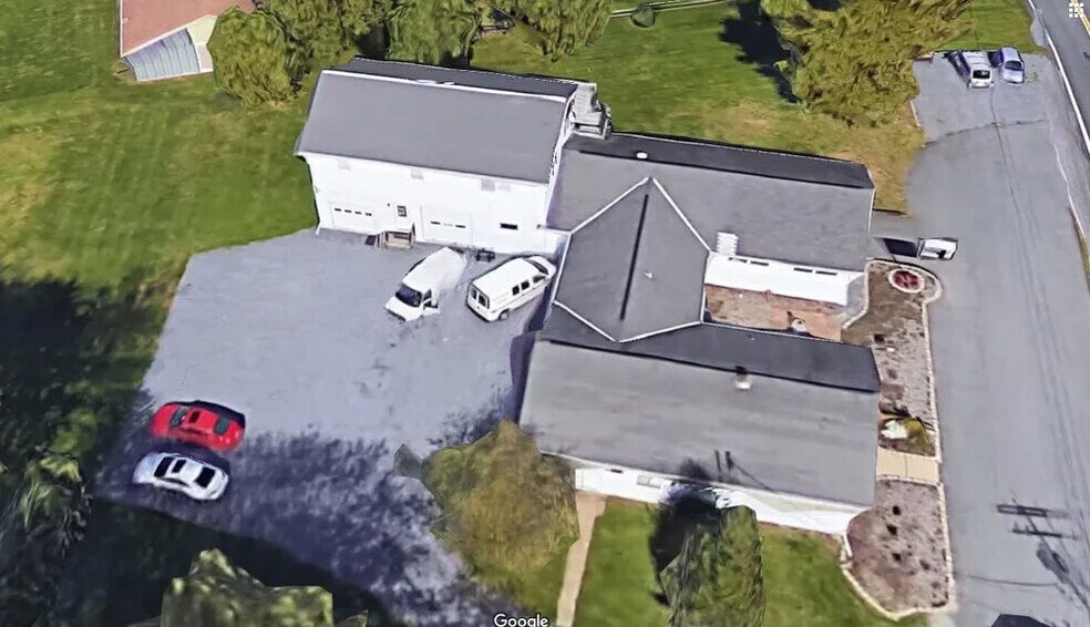 More Photos Of 8465-8467 Airport Rd, Bath Light Distribution For Sale