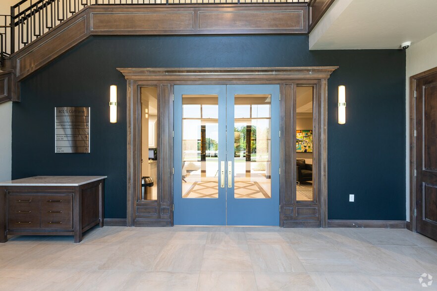 More Photos Of 401 S Coltrane Rd, Edmond Medical For Lease