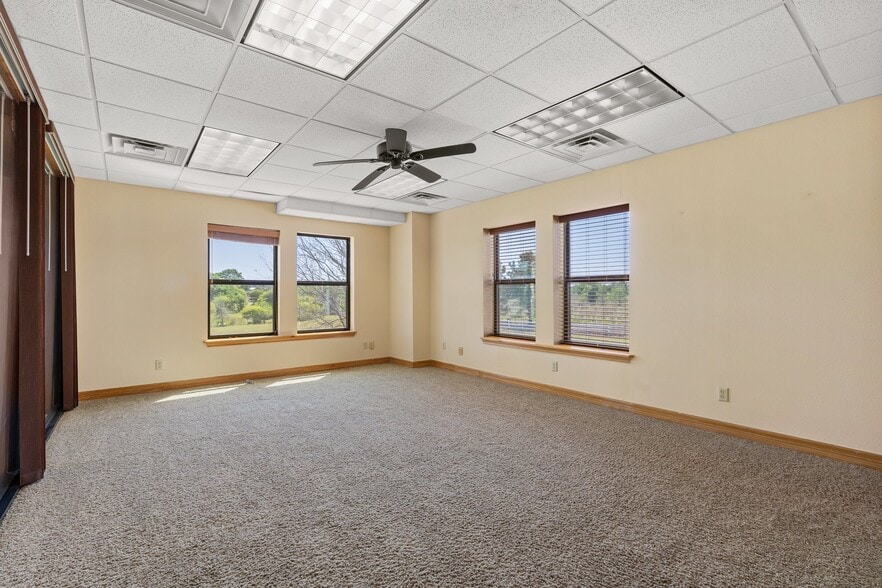 More Photos Of 26069 Springer Cemetary Rd, Hockley Flex For Sale