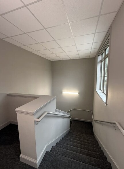 More Photos Of 4456 Arnold Ln, Baton Rouge Office For Sale