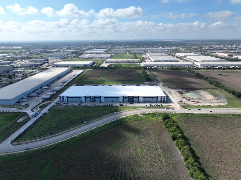 More Photos Of Tejas Way, Schertz Warehouse For Sale