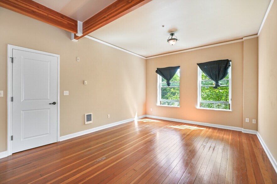 More Photos Of 3037 N Williams Ave, Portland Apartments For Sale