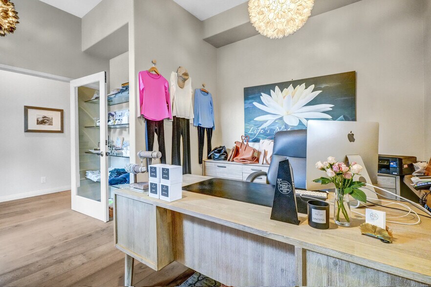 More Photos Of 21095 Raquel Rd, Laguna Beach Specialty For Sale