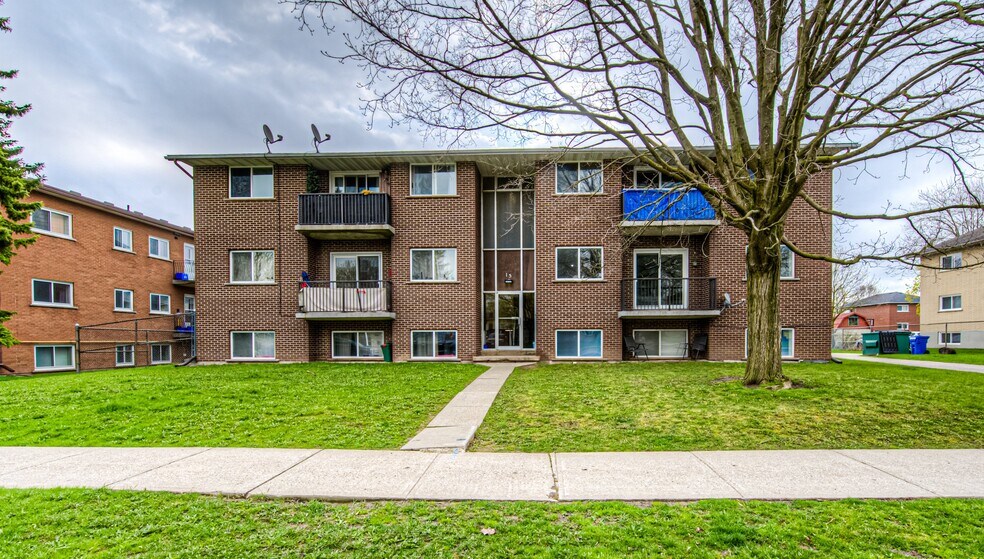 Primary Photo Of 15 Killdeer Rd, Elmira Apartments For Sale