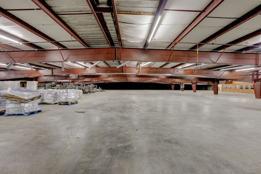 More Photos Of 25389 Blakely Rd, Arlington Warehouse For Sale