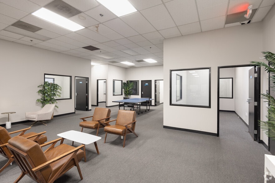 More Photos Of 3731 Warner Ave, Santa Ana Warehouse For Lease