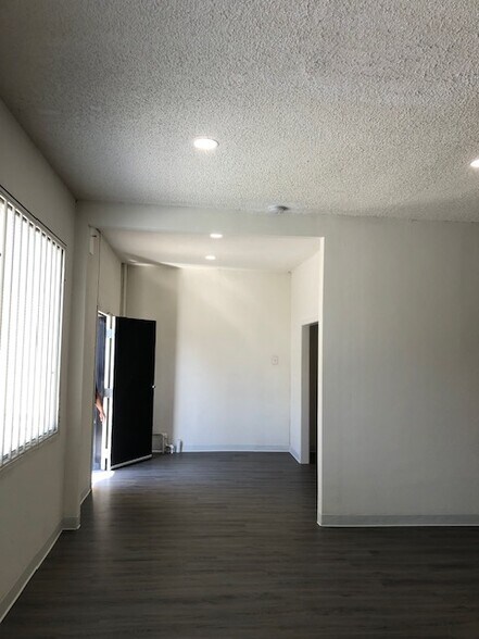 More Photos Of 6106-6112 Rita Ave, Huntington Park Storefront Retail Office For Lease