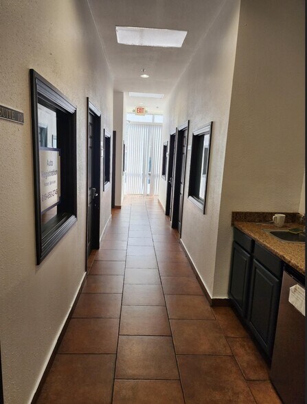 More Photos Of 2560-2566 Catamaran Way, Chula Vista Office For Lease