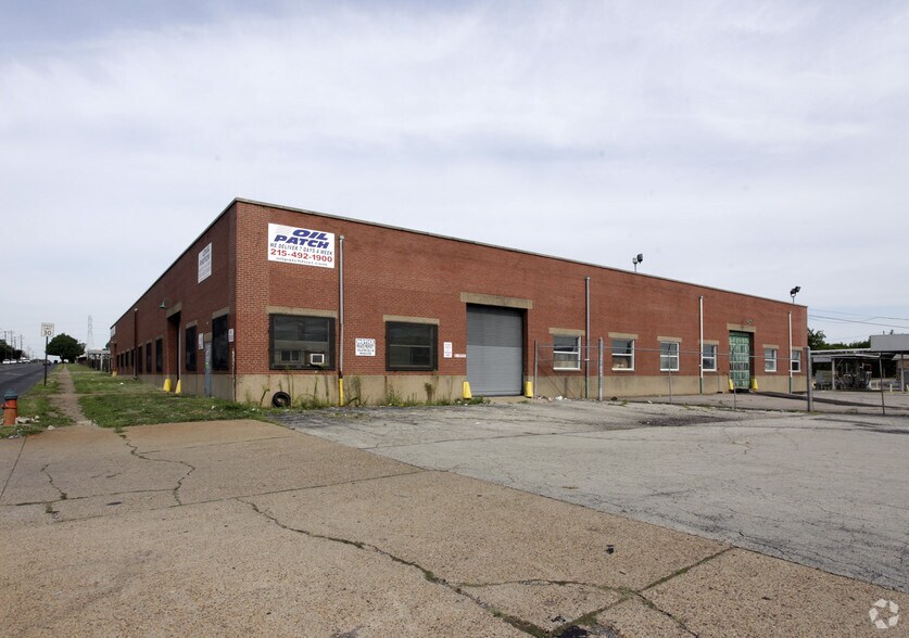 More Photos Of 533 E Hunting Park Ave, Philadelphia Self Storage For Sale