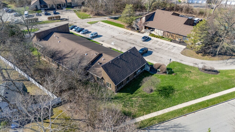 More Photos Of 2641 Oakstone Dr, Columbus Office For Lease