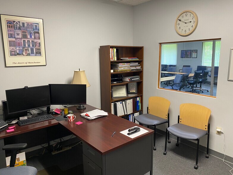 More Photos Of 2804 Boilermaker Ct, Valparaiso Office For Sale