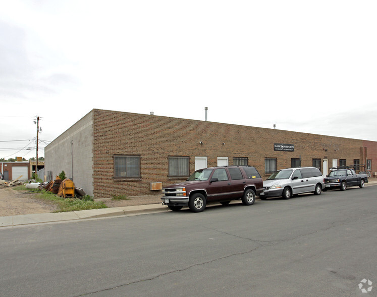 Primary Photo Of 3940-3966 S Mariposa St, Englewood Manufacturing For Lease