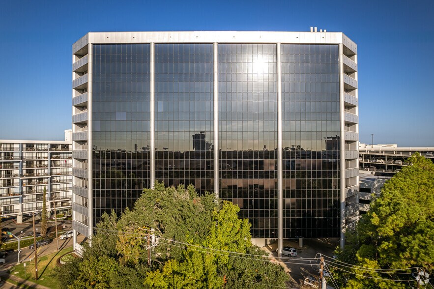 More Photos Of 5300 Memorial Dr, Houston Office For Lease