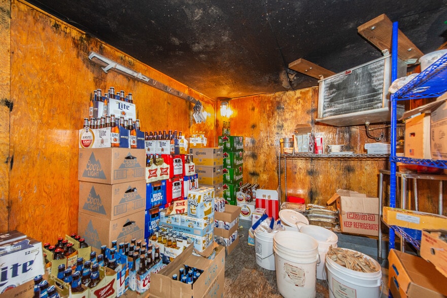 More Photos Of 439 Broad St, Bloomfield Restaurant For Sale