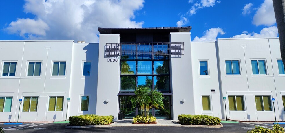 More Photos Of 8600 NW 17th St, Doral Unknown For Lease