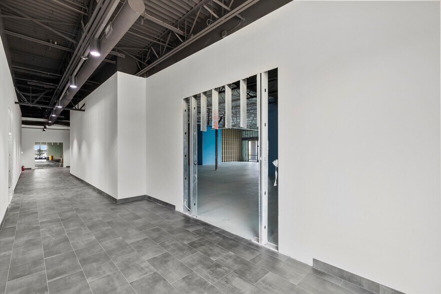 More Photos Of 2660 Old Denton Rd, Carrollton Unknown For Lease