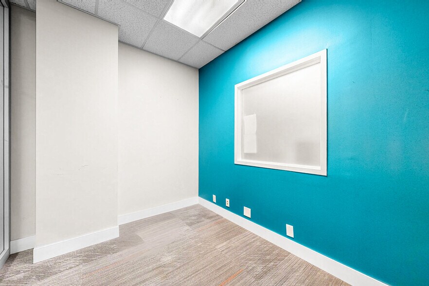 More Photos Of 521 E Locust St, Des Moines Storefront Retail Office For Lease