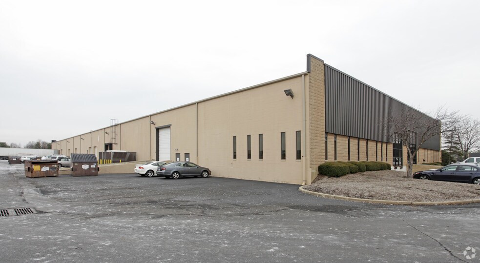 More Photos Of 400 Corporate Ct, South Plainfield Light Distribution For Lease