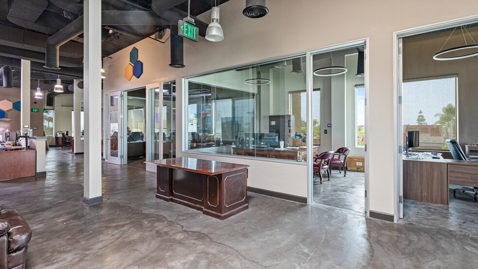 More Photos Of 1945 W 9th St, Upland Loft Creative Space For Sale