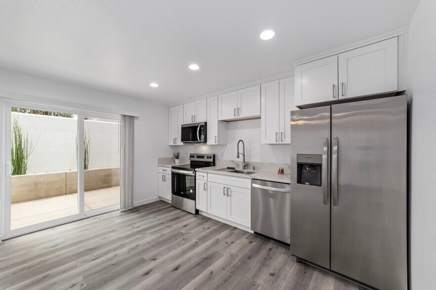 More Photos Of 2956 Ulric St, San Diego Apartments For Sale