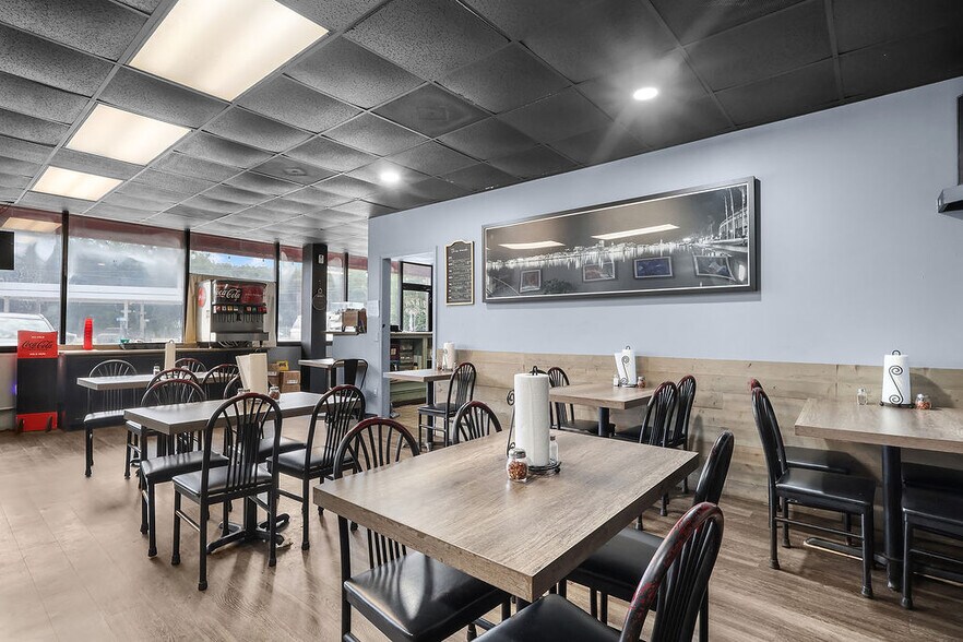 More Photos Of 40 Butler St, Midway Specialty For Sale