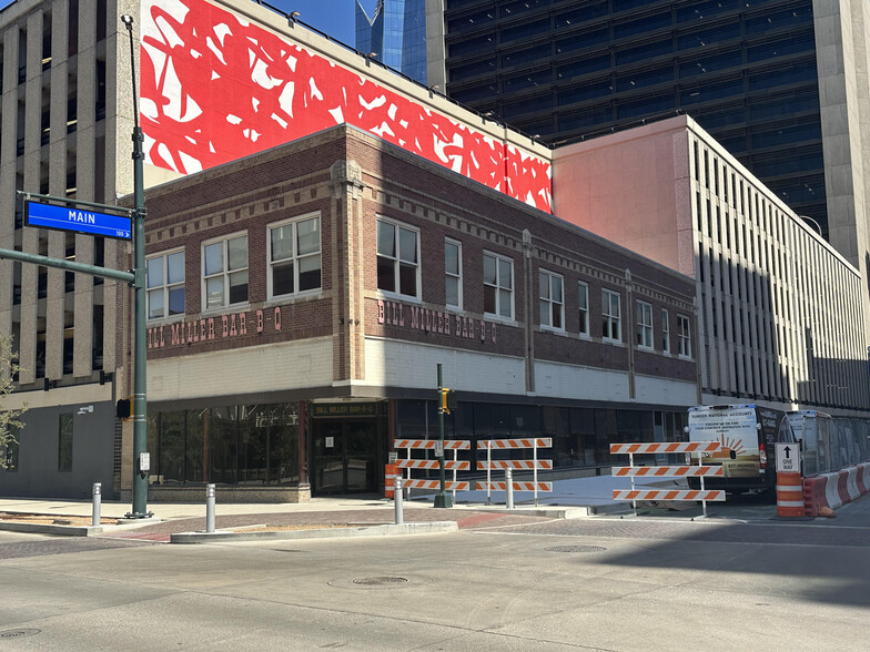 Primary Photo Of 101 W Commerce St, San Antonio Restaurant For Sale