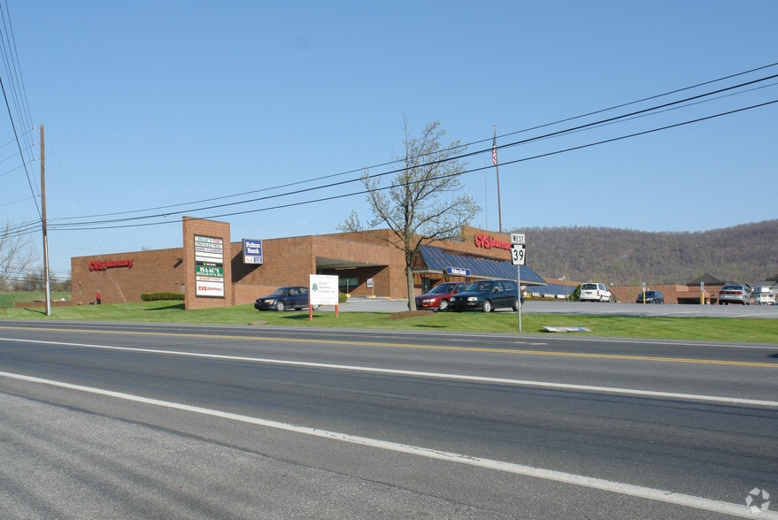 Primary Photo Of 4400-4450 Oakhurst Blvd, Harrisburg Health Club For Lease
