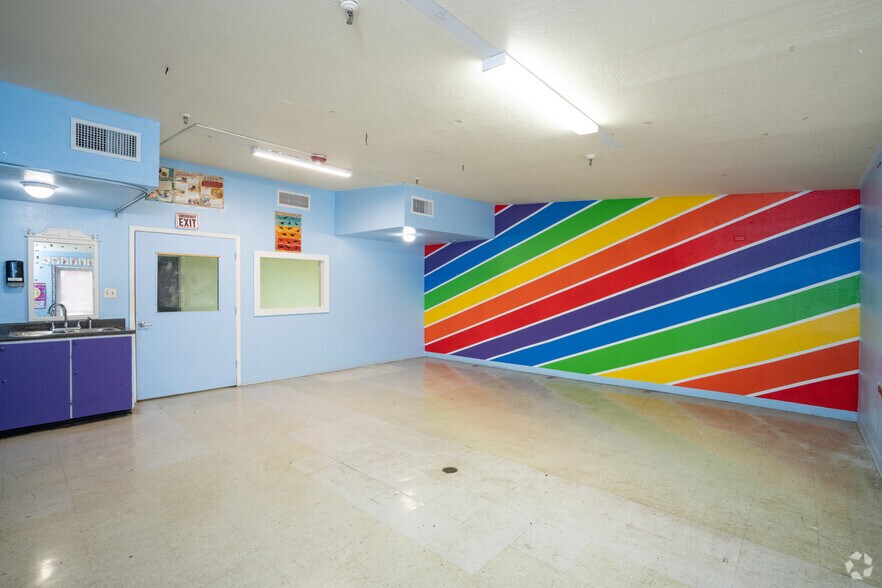 More Photos Of 1415 W Washington St, Brownsville Healthcare For Sale
